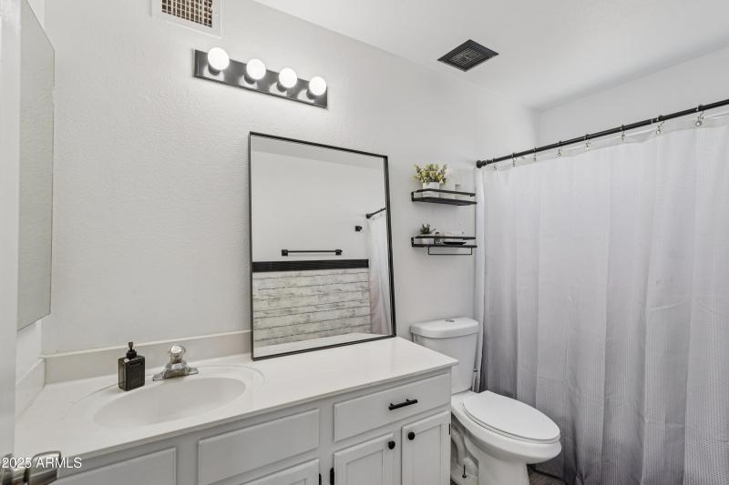 23-print-E Baylor Ct-S0410-021