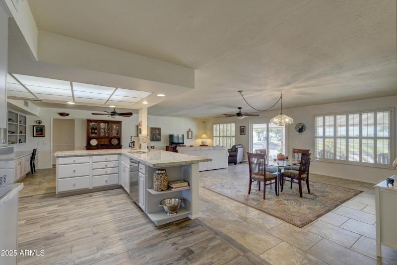 AOTucker-2510050948_A730101_2_3_4_5Inter