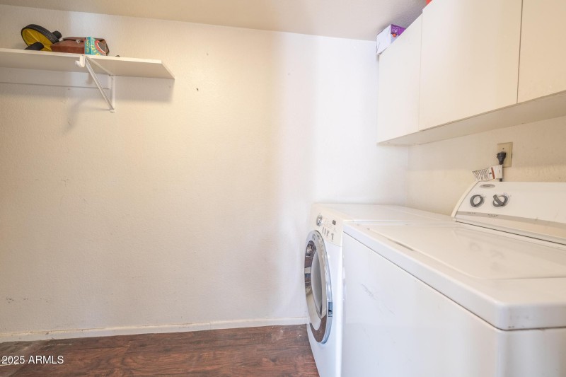 Glendale Home (13 of 29)