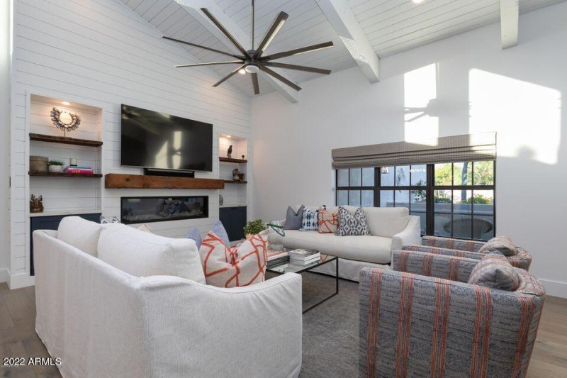 20200407223702825202000000-o