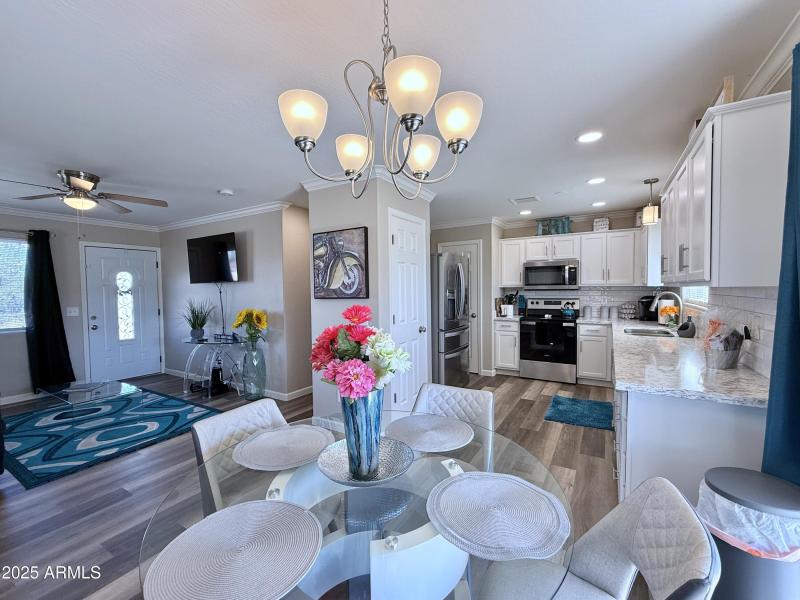 13 Dining and Kitchen (1)