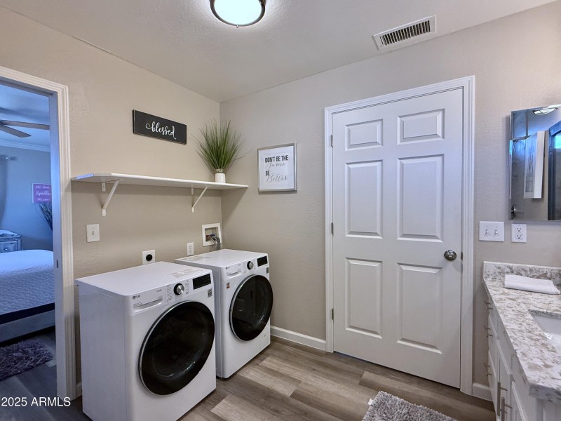 31 Laundry Space in Bathroom
