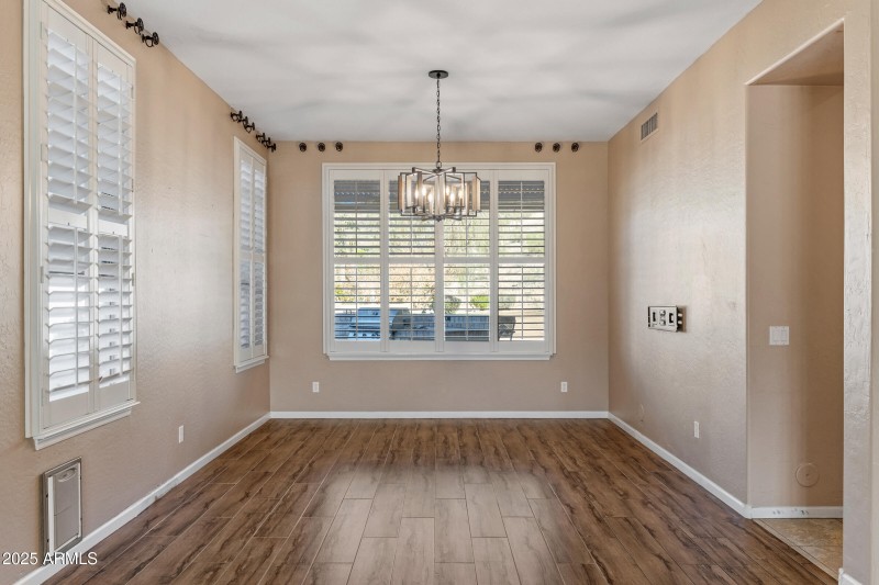 312 W Mountain Sky Ave-12