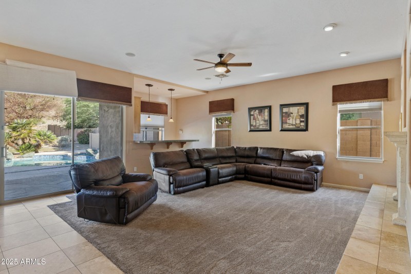 312 W Mountain Sky Ave-16