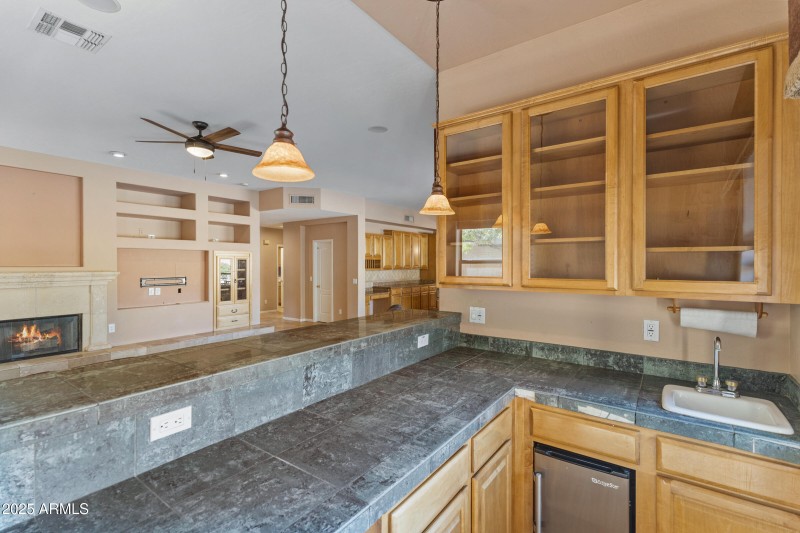 312 W Mountain Sky Ave-19