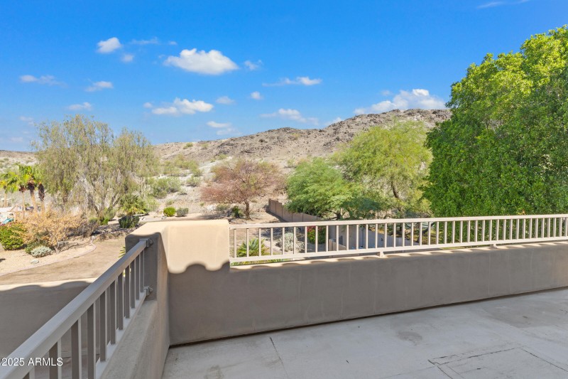 312 W Mountain Sky Ave-46