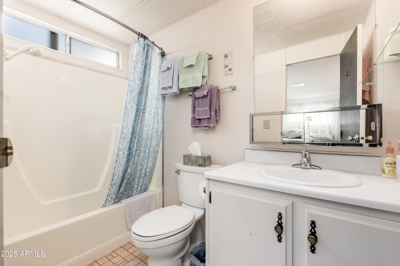 Primary Suite Bathroom