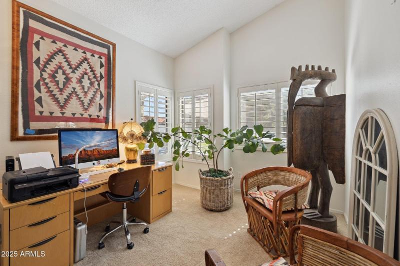 20-web-or-mls-8853-e-charter-oak-dr