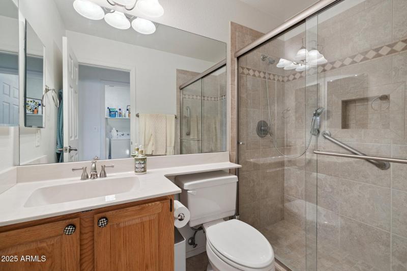 23-web-or-mls-8853-e-charter-oak-dr