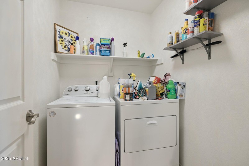 24-web-or-mls-8853-e-charter-oak-dr