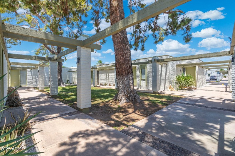 54-web-or-mls-QVB00515-HDR-Edit