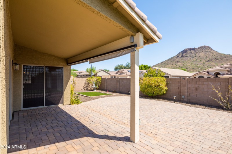 Beautiful backyard views!