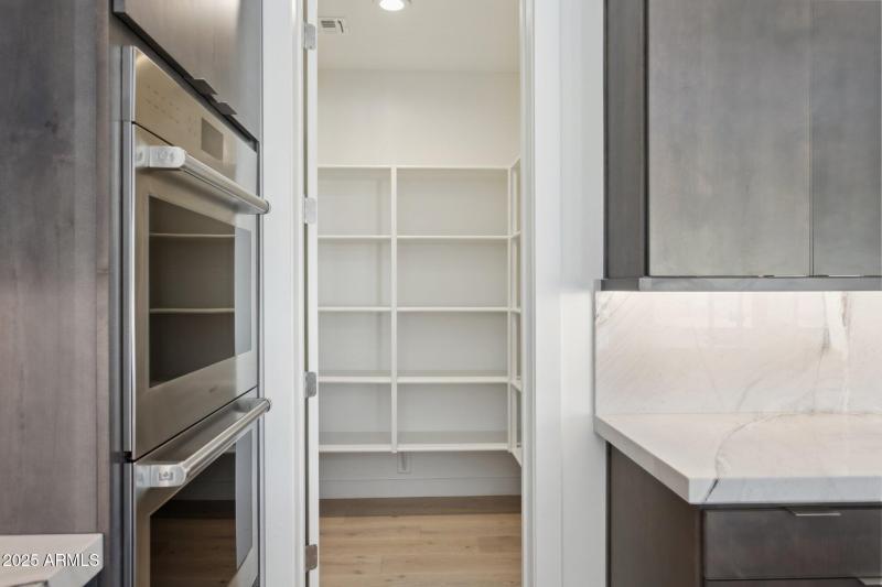 15-web-or-mls-35097-n-83rd-pl