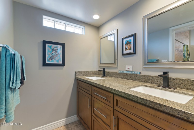 36_7844 e coolidge st-30