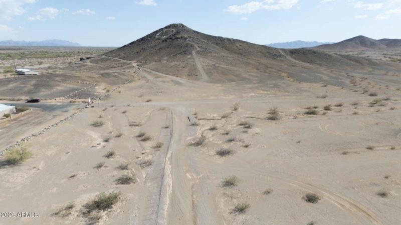 Q Mountain