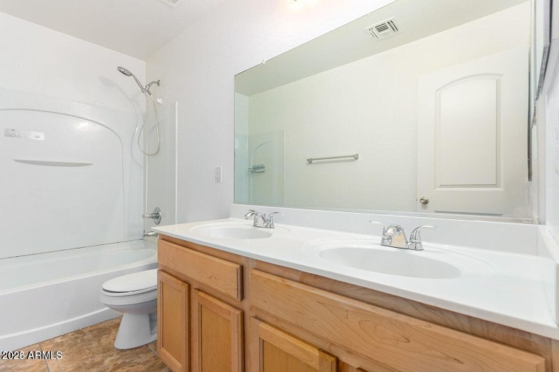 20230825171834985193000000-o