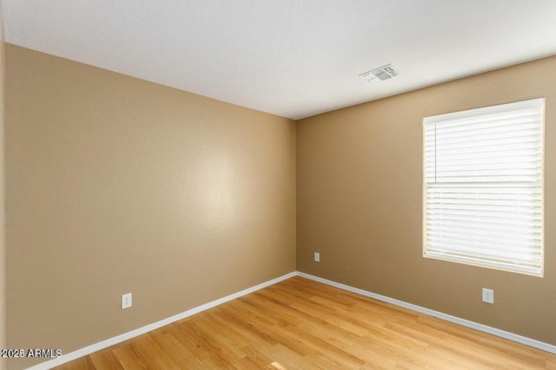 20230825171837131188000000-o