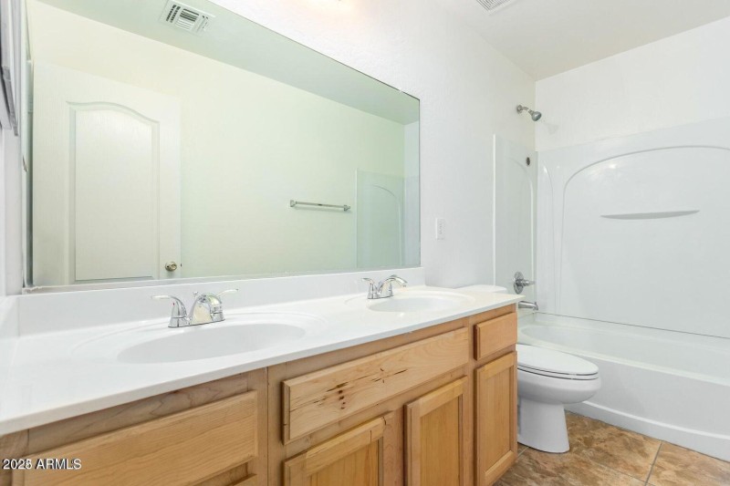 20230825171838236504000000-o