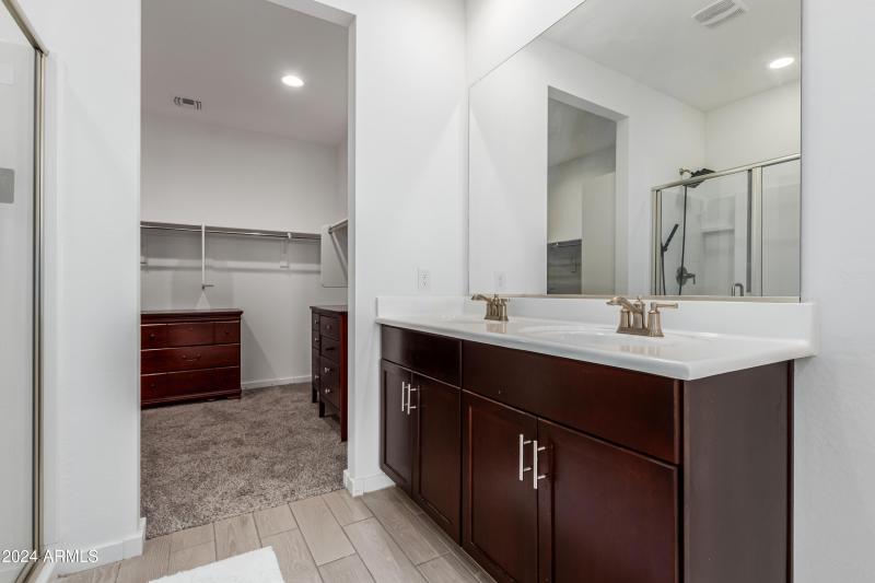 0020-20 - San Vicente