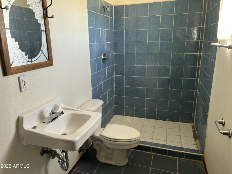 Bathroom IMG_2102