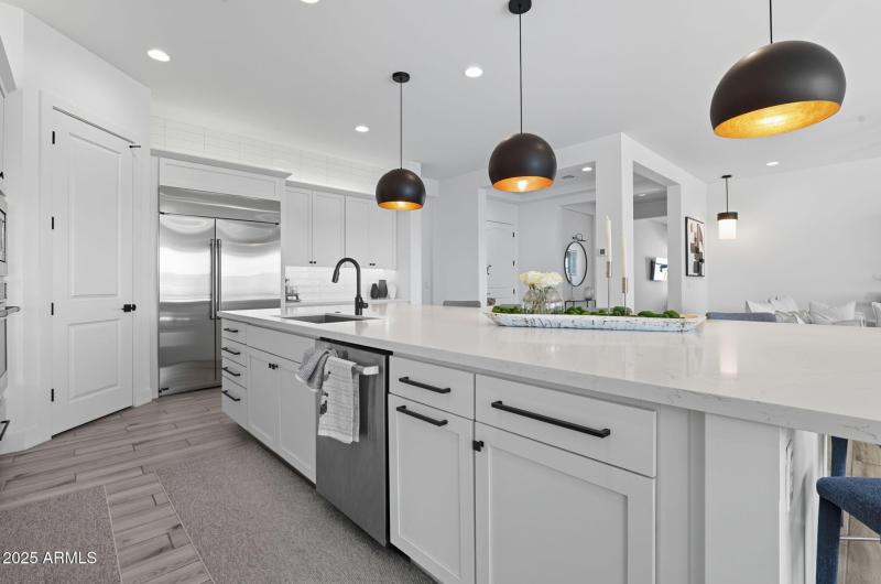 32-web-or-mls-1837 E Villa Linda Dr Phoe