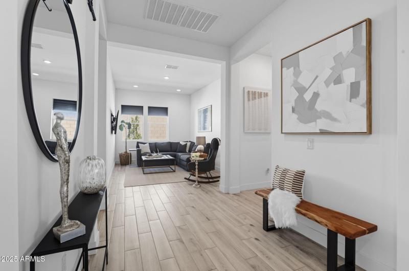 36-web-or-mls-1837 E Villa Linda Dr Phoe