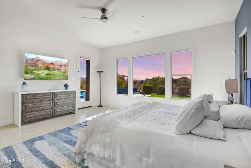 023_021_Primary Suite