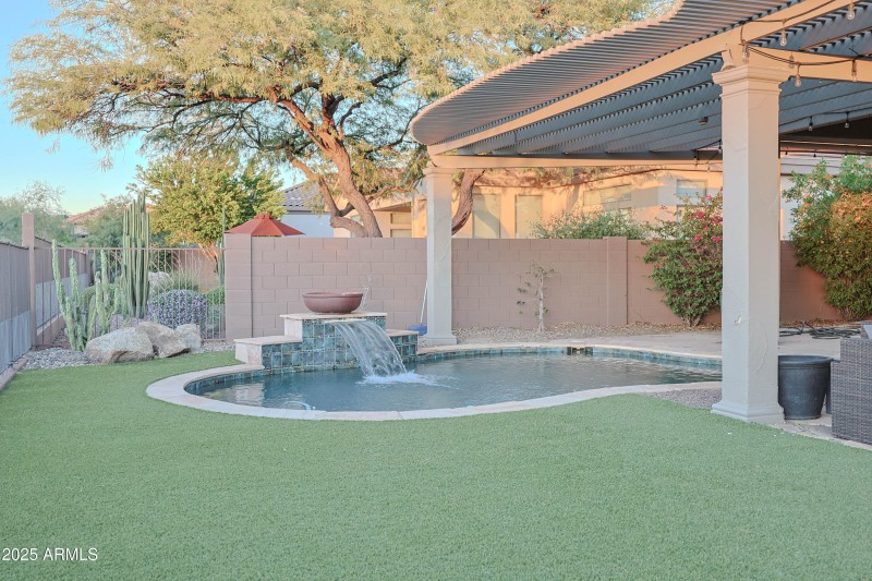 40704 N BELL MEADOW TRL