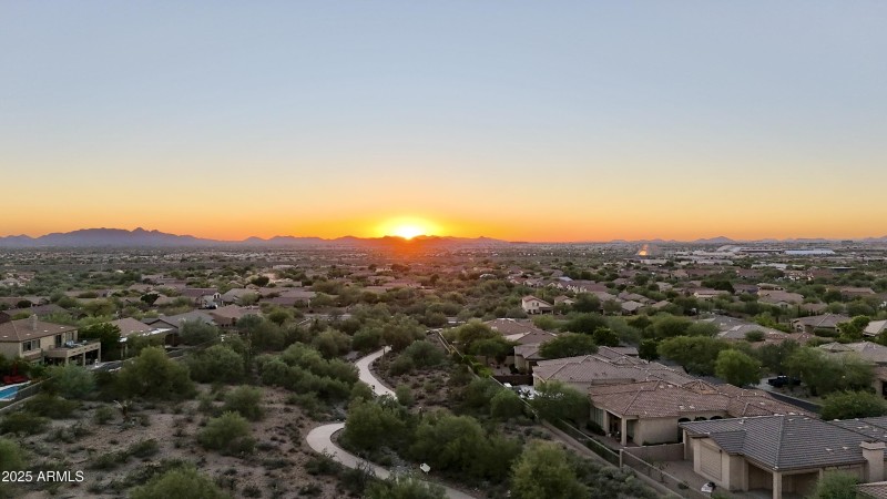 dji_fly_20251006_180232_0442_17597993174