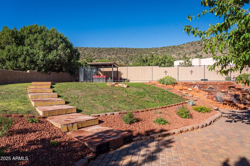 JL_105ViaDelViento-exteriors-17