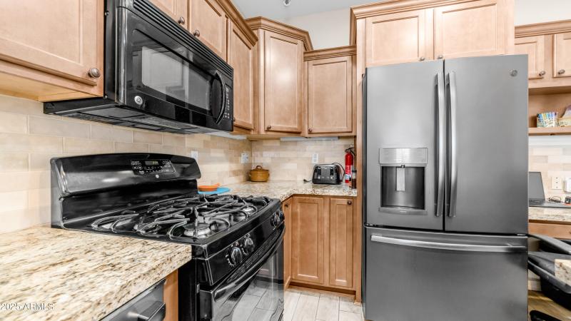 5809 E Leland St (8)