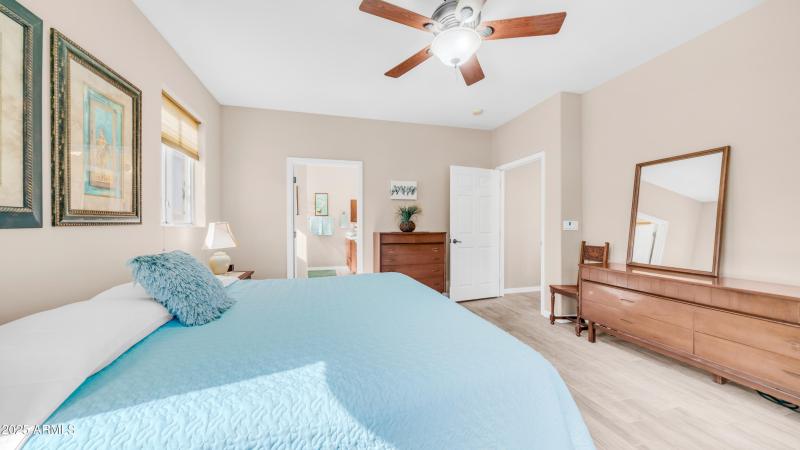 5809 E Leland St (19)