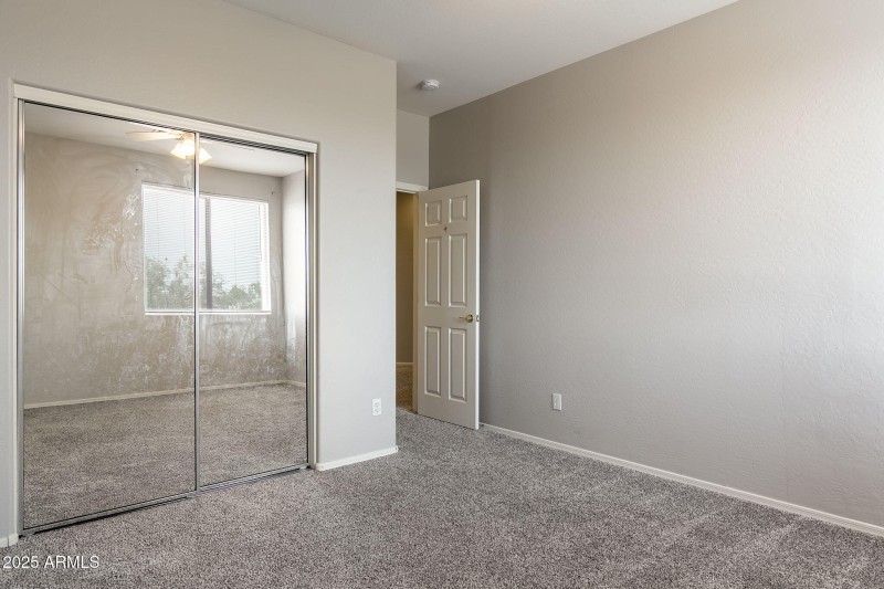 31-web-or-mls-6821-w-el-cortez-pl