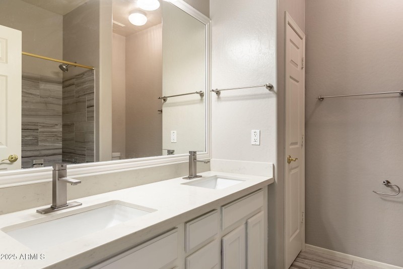 33-web-or-mls-6821-w-el-cortez-pl