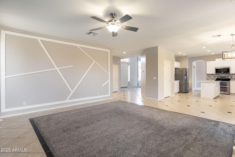 18-web-or-mls-6821-w-el-cortez-pl