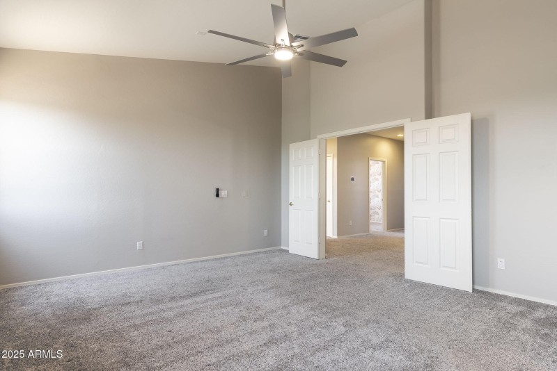 20-web-or-mls-6821-w-el-cortez-pl