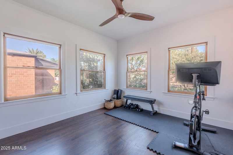 23-web-or-mls-Latham-23