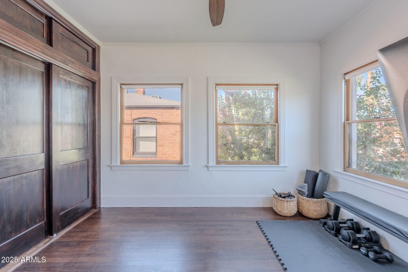 25-web-or-mls-Latham-25