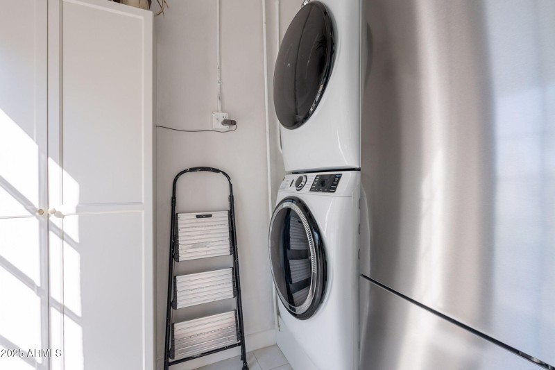 28-web-or-mls-Latham-28