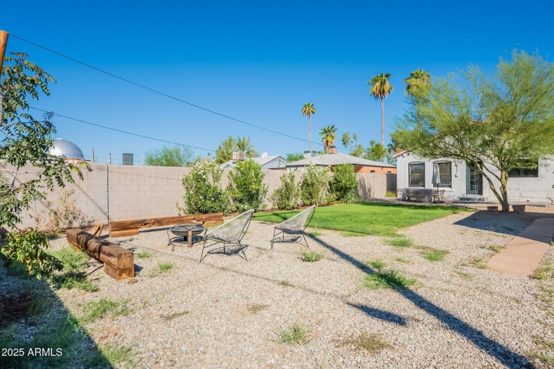 30-web-or-mls-Latham-30