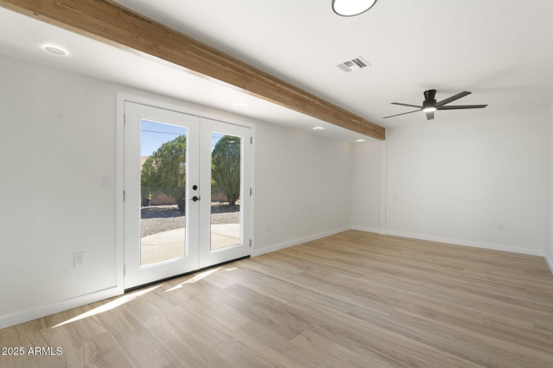 13-web-or-mls-Photo Oct 04 2025, 1 50 10