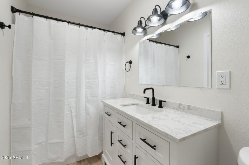 23-web-or-mls-Photo Oct 04 2025, 1 54 41