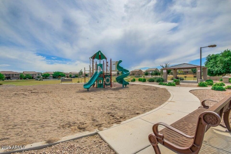 20161216163156510504000000-o