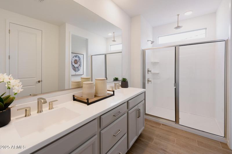 PHX_Pinnacle STH_Lagoon Master Bathroom