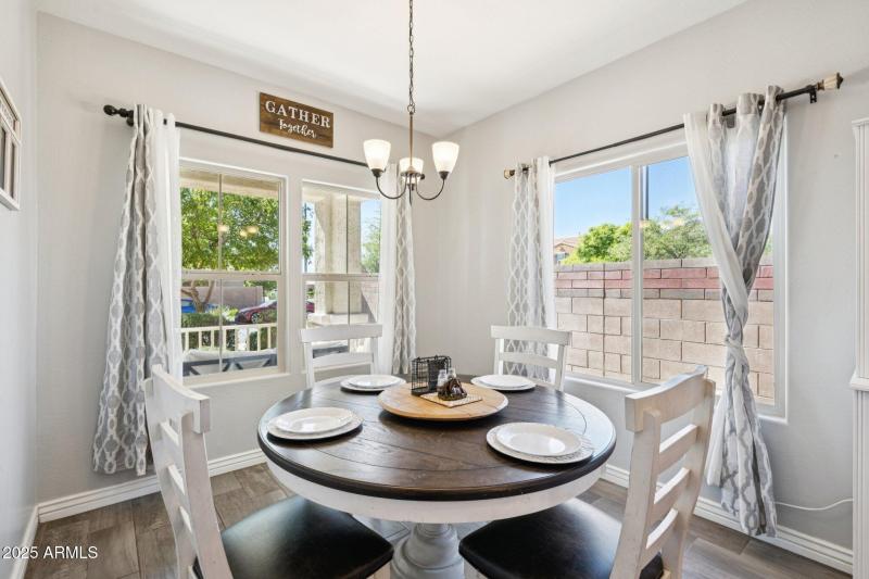 9-web-or-mls-S Stuart Ave-S0710-009