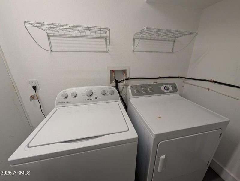 PXL_20251006_215313137