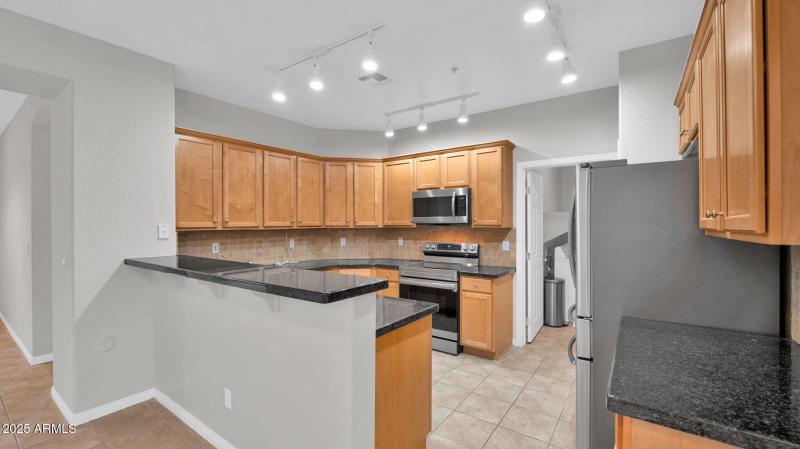 13-web-or-mls-P1177275