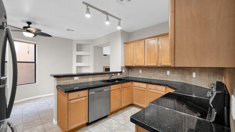 15-web-or-mls-P1177289