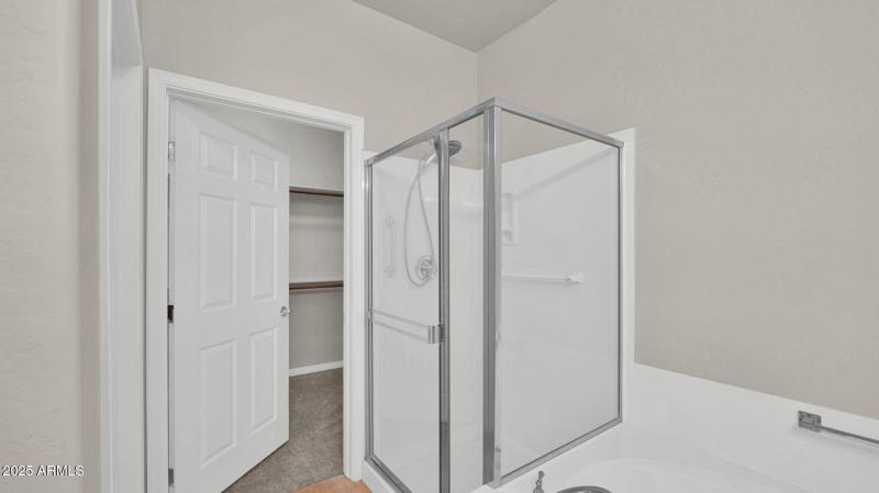 27-web-or-mls-P1177373