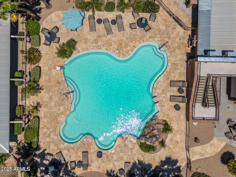 az traditions pool aerial